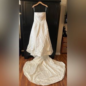 St Tropez ivory wedding dress, size 14